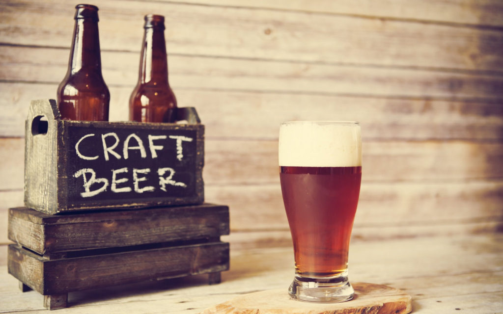 beer_crate_wood_bottles_glass