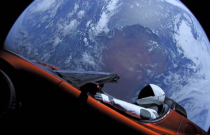 SpaceX Falcon Heavy rocket launch