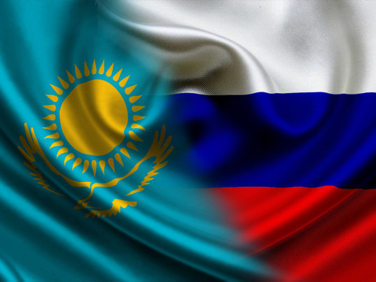 _rossiya_i_kazahstan_flagi
